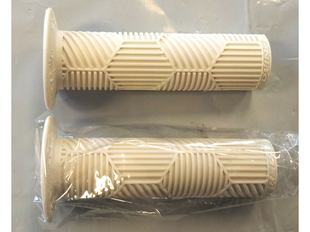 Redline Grips Ribbed Hex Mini Grips Alternate Directions, 102mm - White (new)