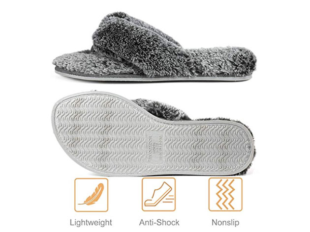Women's Faux Fur Thong Slippers with Memory Foam (Chinchilla/ Size 9-10)