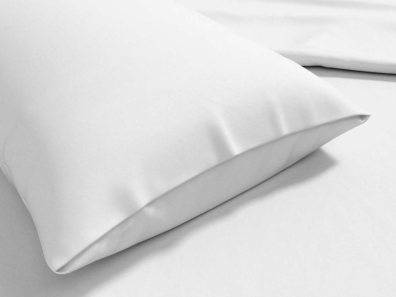 4-Piece Pre-Washed Microfiber Sheet Set (White/Twin)