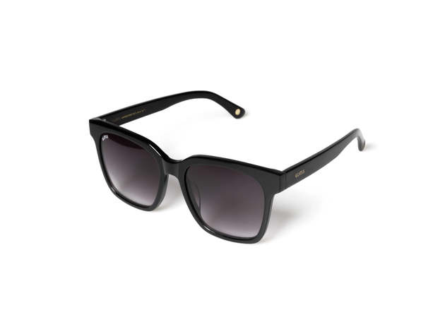 Go Getter Sunglasses Shiny Black / Smoke | Joyus