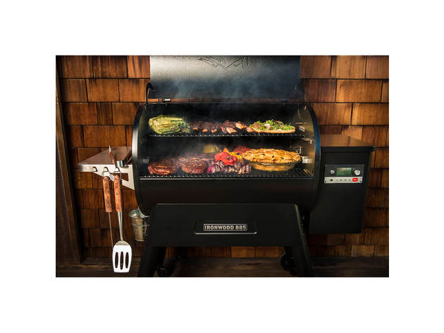 Traeger Tfb89blf Ironwood 885 Black Wood Pellet Grill Stacksocial 3920