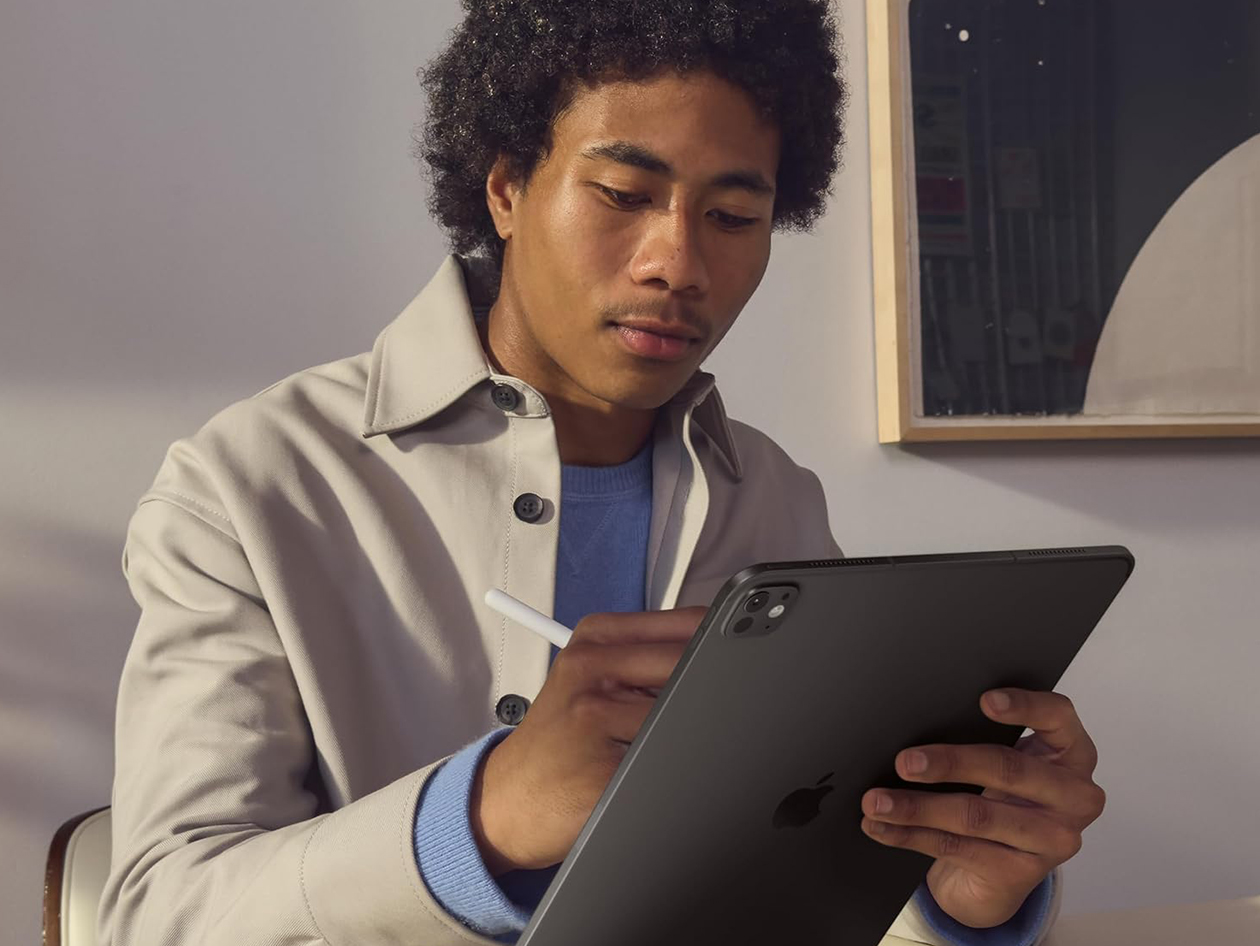 Apple iPad Pro 13" (2024) M4 2TB Wi-Fi Space Black (Refurbished)