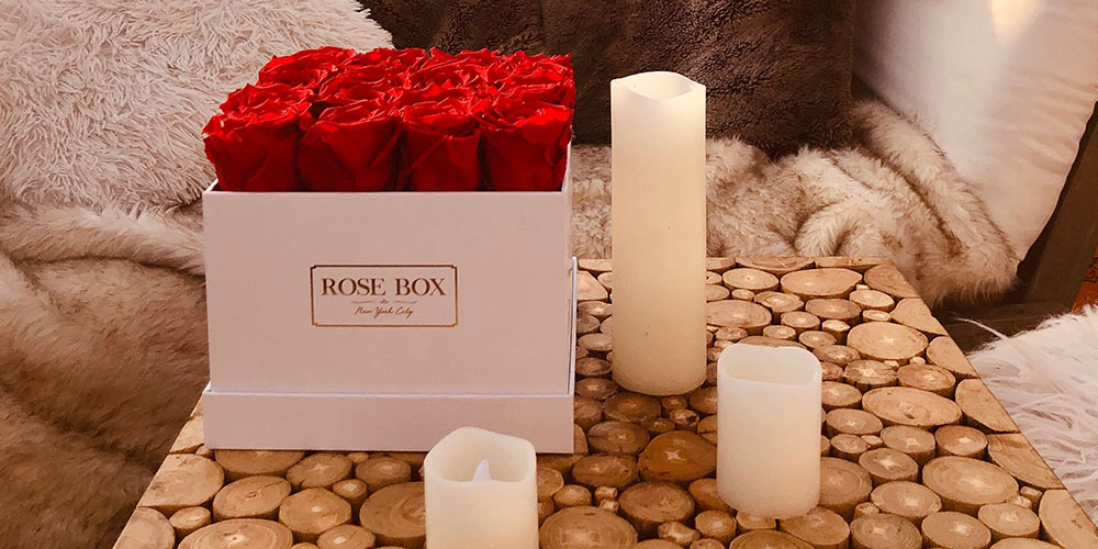 Rose Box™ Medium Square White Box & Everlasting Roses