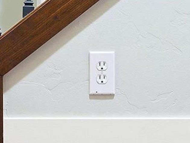 Path Light LED-Powered Motion Sensor Outlet Covers (Classic/4-Pack)