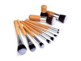 Lucky Beauty Bamboo Makeup Brushes: 10-Piece Set