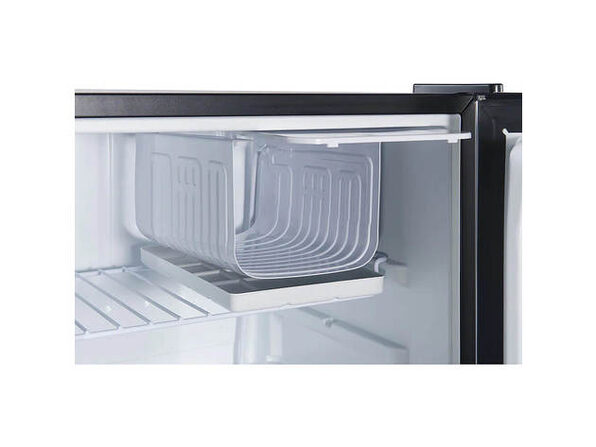 small amana refrigerator