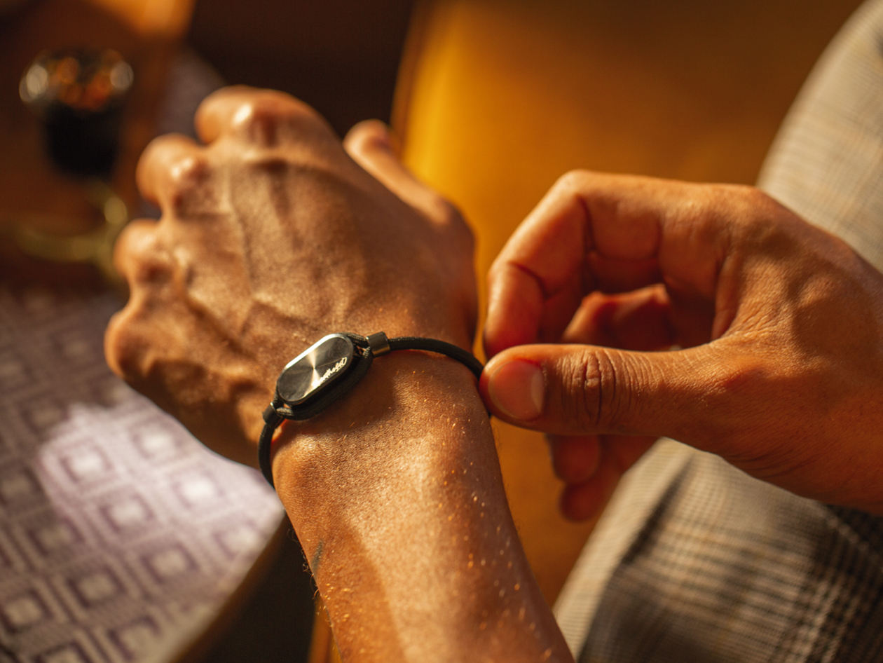 Breathelet OneFit Mindfulness Wearable