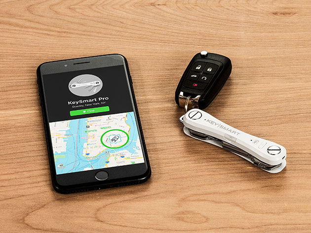 KeySmart Pro with Tile™ Smart Location