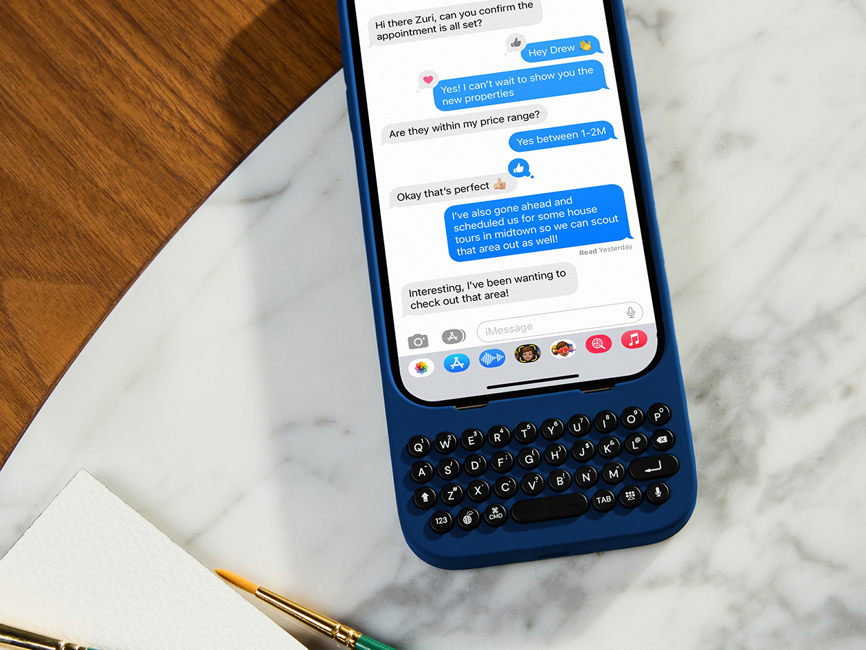 Clicks Keyboard Phone Case for (Royal Ink/iPhone 15 Pro)