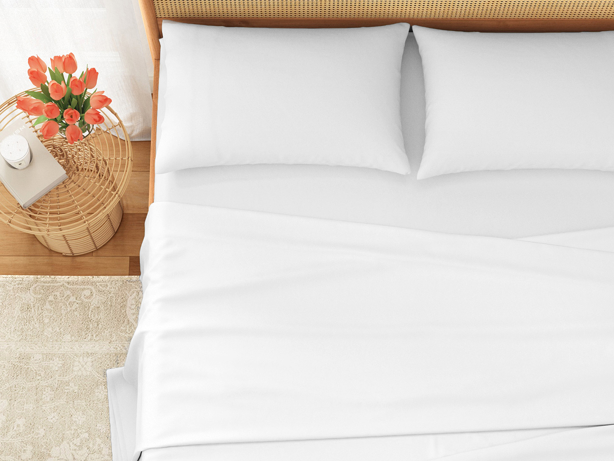 4-Piece Pre-Washed Microfiber Sheet Set (White/Queen)