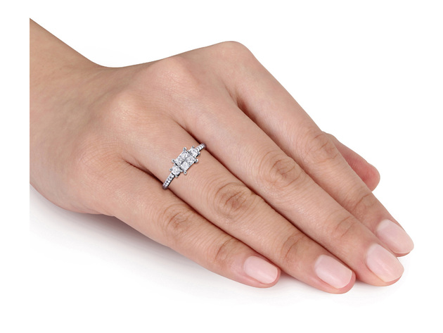 Princess Cut Diamond Engagement Ring 3/4 Carat (ctw I-J, I2-I3) in 14K White Gold - 10