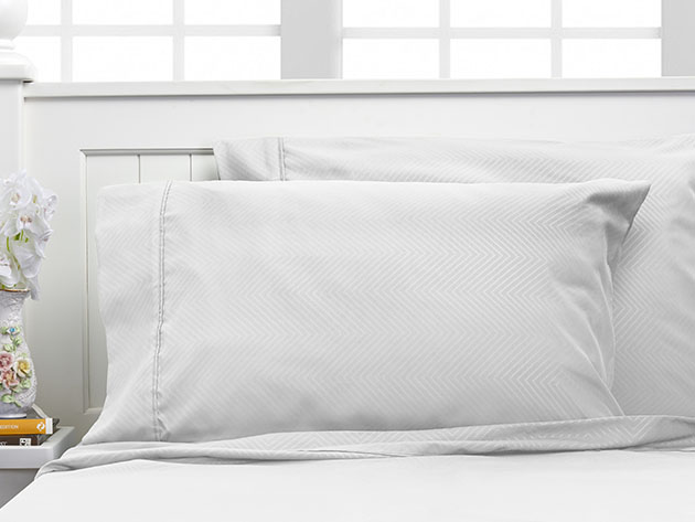 Bamboo 4-Piece Chevron Embossed Sheets (White/King)