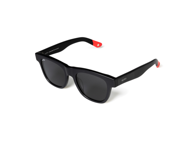 Roamer Sunglasses Matte Black - Red / Smoke