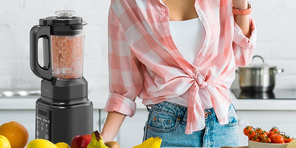 Best Buy: Sencor 20 Oz. Smoothie Blender with Travel Bottles