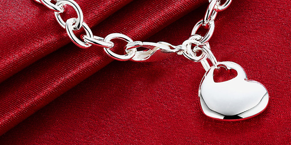 18K White Gold Plated Classic Heart Bracelet 