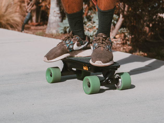 Urban E-Skateboard: Basic Version (Green)