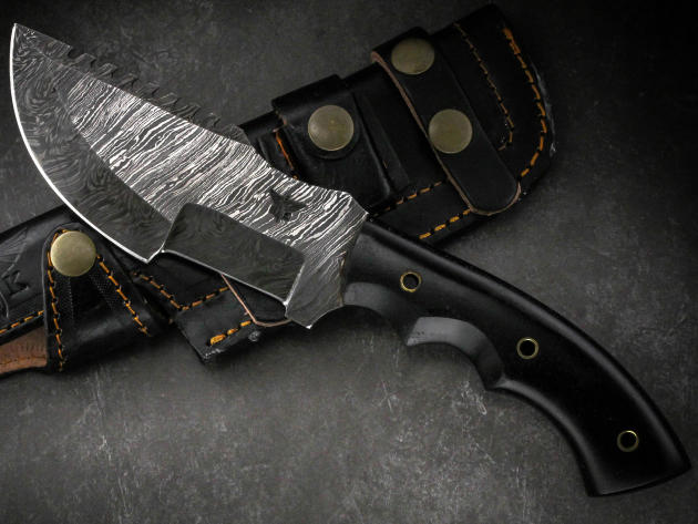 HomeTown Knives HT14b Black Skinner Tracker