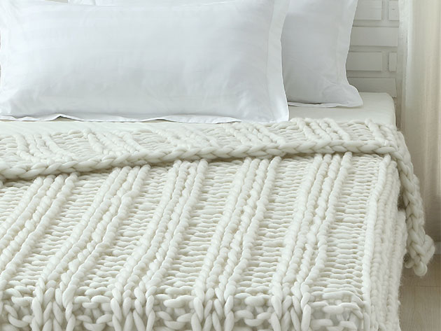 Cozy Tyme Francine Channel Knit Throw (Cream White/50"x70")