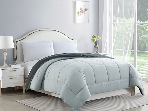 Bibb Home Reversible 2-Tone Down Alternative Comforter (Silver/Grey/King)