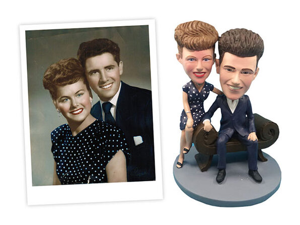 custom couple bobbleheads