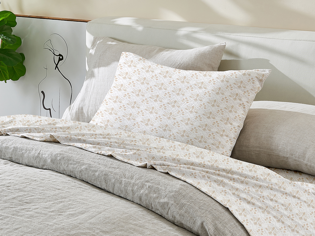 4-Piece Floral Print Microfiber Sheet Set (Taupe/King)