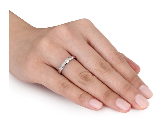 Princess Cut Diamond Anniversary Wedding Band 1/4 Carat (ctw G-H-I, I2-I3) in 10k White Gold - 9