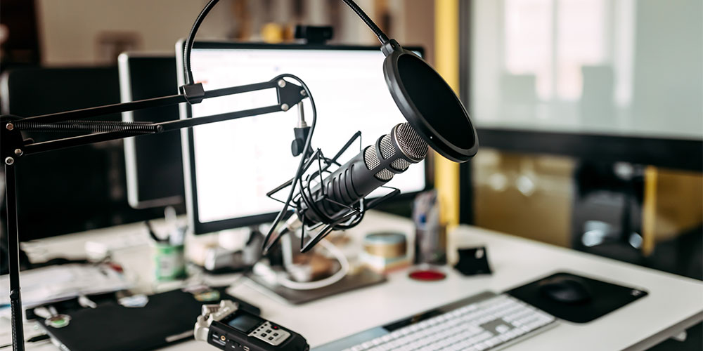 Podcasting: Setup, Record & Podcast in One Day