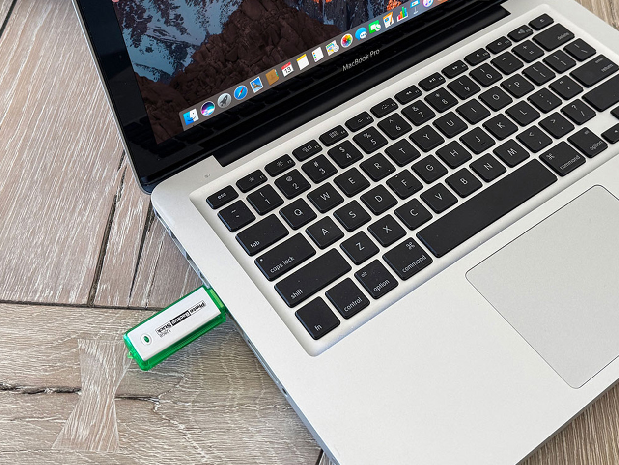 Photo Backup Stick Omega Universal (128GB)