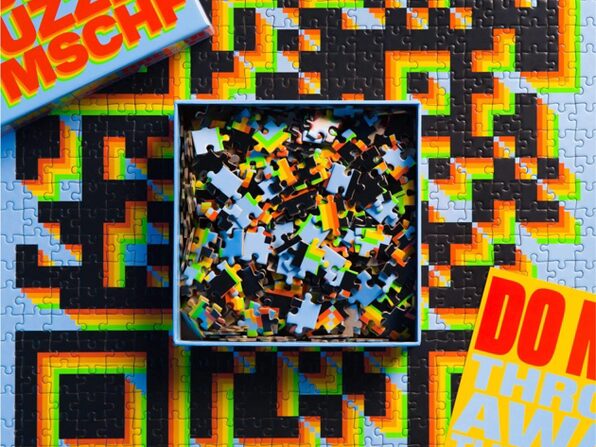 【米国販売限定】MSCHF 2MILLION DOLLAR PUZZLE The 2 Million Dollar Puzzle (10-Pack) | Entrepreneur Store