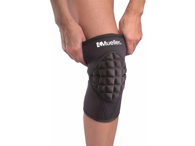 Mueller Shokk Knee Pads Neoprene Sleeve Provides Constant Compression and Retains Soothing Body Heat, 1 Pair, Small: 12 Inches - 14 Inches, Black